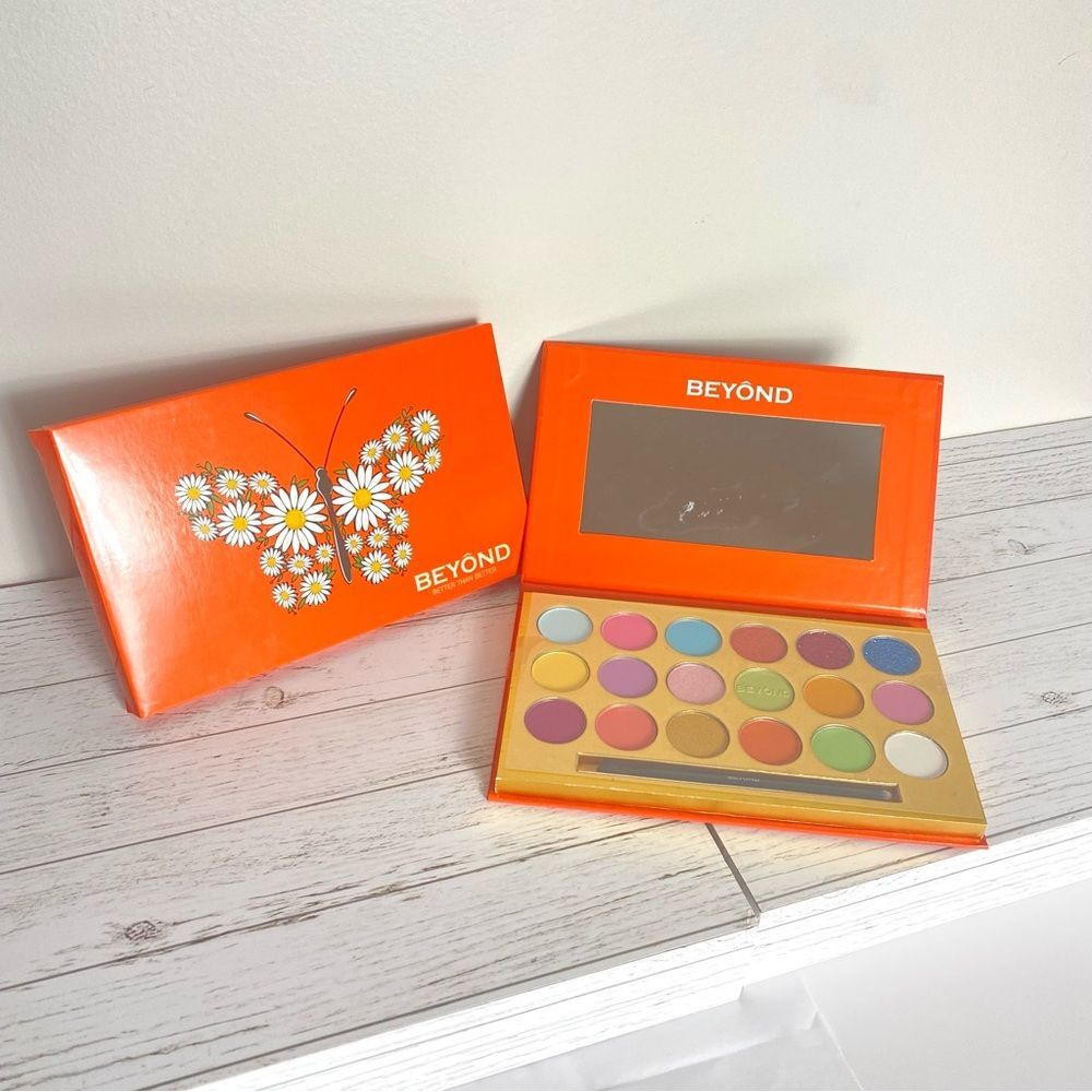 BEYOND Eyeshadow Palette 18 Colors Shimmer Matte Pastel Brights Colors Palette